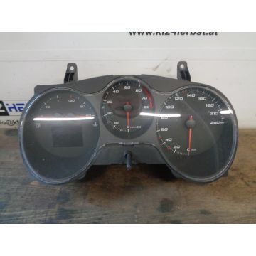 Kombiinstrument Tacho Seat Altea 5P 1P0920811 V03 1.4 1390ccm 63kW CGG