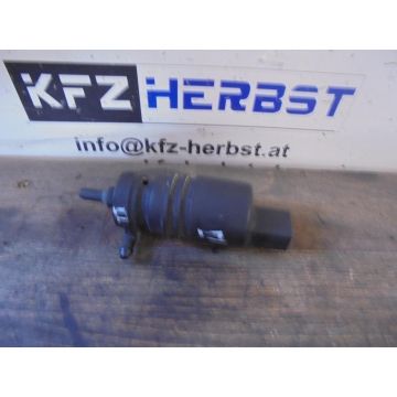 Scheibenwaschpumpe Audi A4 8E 1.9 TDI 1896ccm 74kW AVB