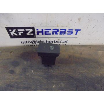 Schalter Sitzheizung Hyundai Tucson 933402E000 2.0 CRDi 4x4 1991ccm 83kW D4EA