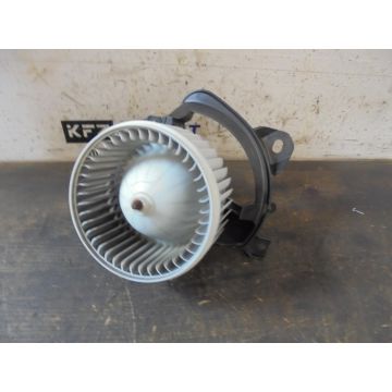 Heizungsgebläsemotor Opel Corsa D 13293624 1.4 1398ccm 74kW A14XER