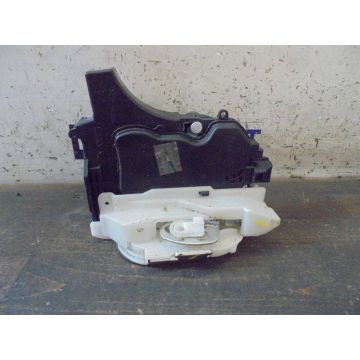 Türschloss Rechts Hinten Mitsubishi L200 KA KB 5745A094 2.5 DI-D 2477ccm 131kW 4D56