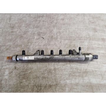Rail Seat Ibiza V 6J 03L130089B 1.6TDi 1598ccm 77kW CAYC