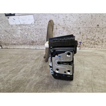 Türschloss Links Vorne Nissan Qasqai II J11 825014EA2A 1.5dCi 1461ccm 81kW K9K636