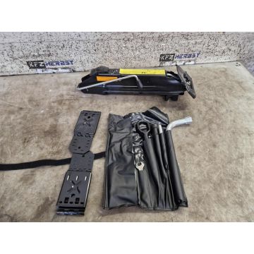 Pannenset Wagenheber Audi Q5 8R 8R0011031C 2.0TDi 1968ccm 125kW CAHA