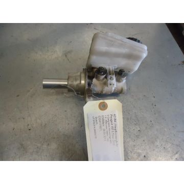 Hauptbremszylinder Peugeot 107 0204Y21821 1.0 998ccm 50kW 1KR