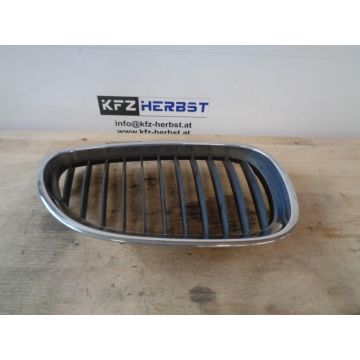 Frontgrill BMW 5 E60 Niere Rechts 530d 2993ccm 150kW 306D2 M57